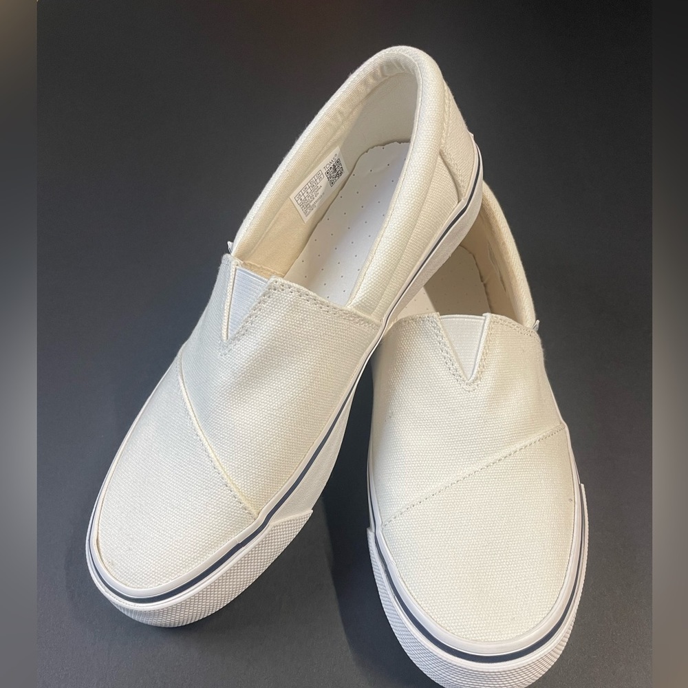 TOMS Slip-on Deck Shoe